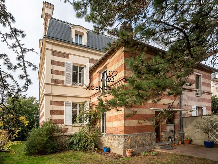 Maison Le Vésinet - 5 chambres - 183m²
