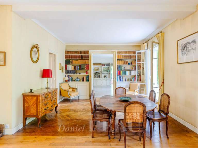 House Le Vésinet - 7 bedrooms - 394m²