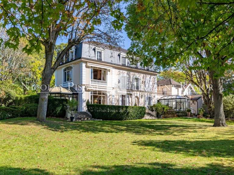 House Le Vésinet - 398m²