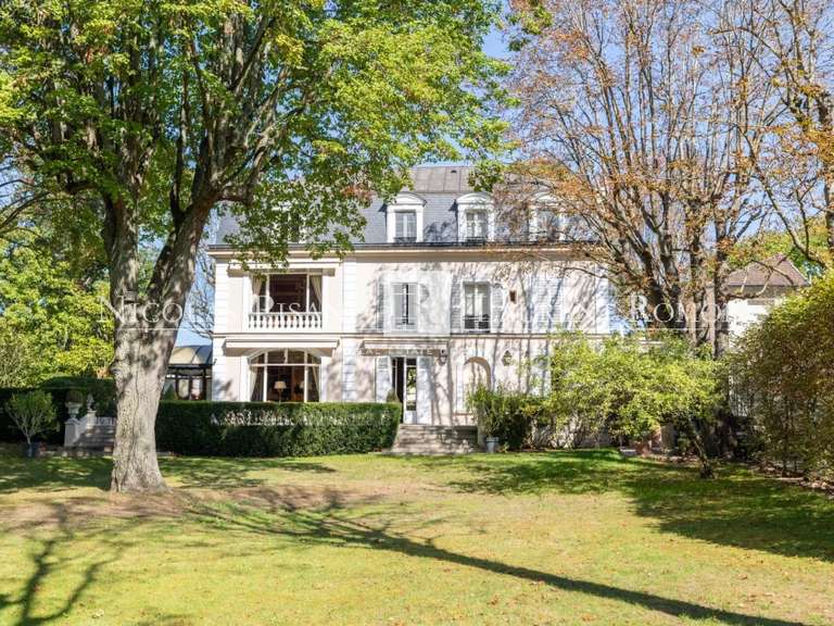 House Le Vésinet - 398m²