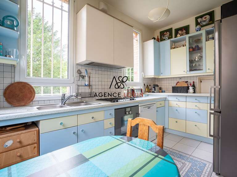 Maison Le Vésinet - 4 chambres - 180m²