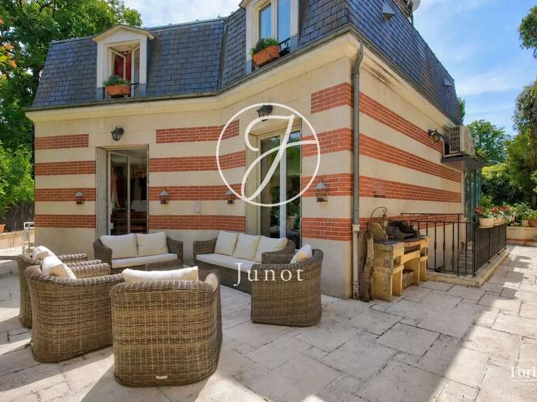 Maison Le Vésinet - 3 chambres - 224m²