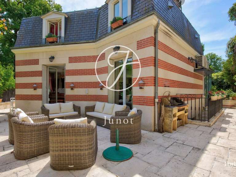 Maison Le Vésinet - 3 chambres - 224m²