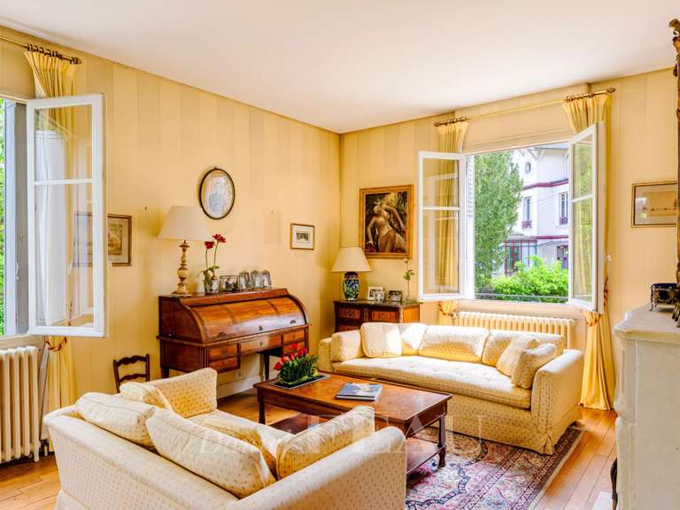 Maison Le Vésinet - 6 chambres - 394m²
