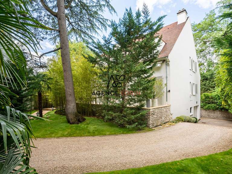 Maison Le Vésinet - 5 chambres - 206m²