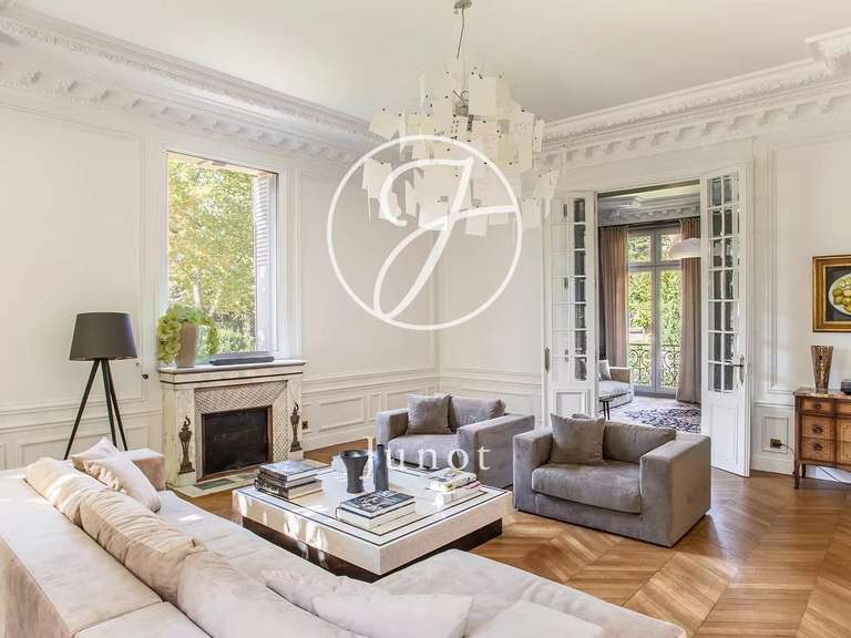 House Le Vésinet - 7 bedrooms - 412m²