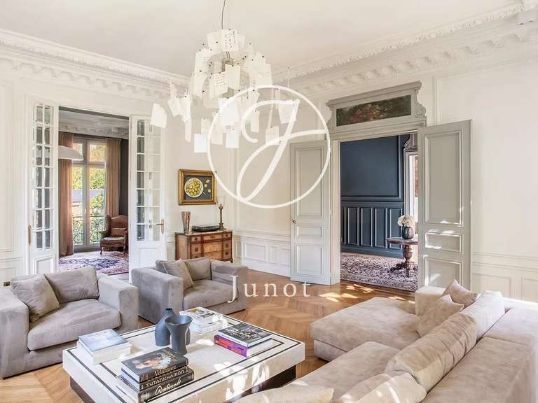 House Le Vésinet - 7 bedrooms - 412m²