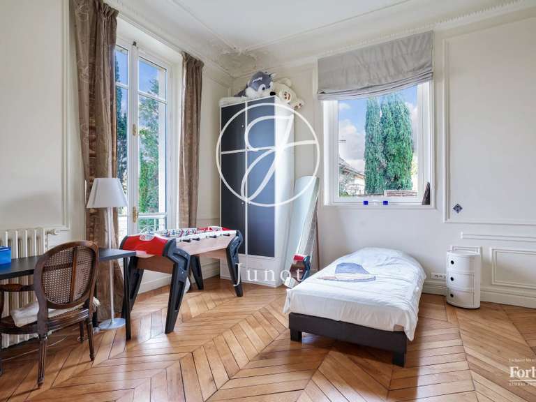 Maison Le Vésinet - 5 chambres - 244m²