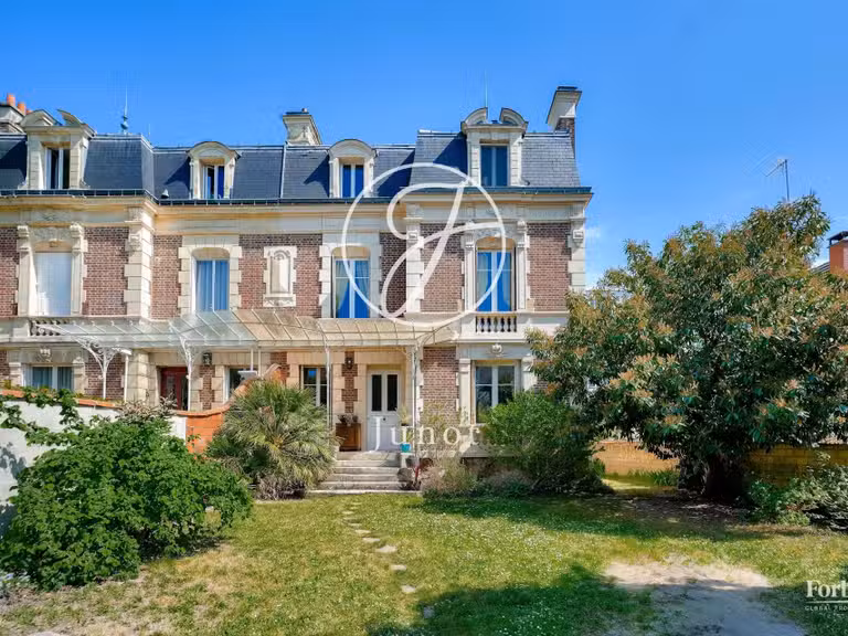 Maison Le Vésinet - 5 chambres - 183m²