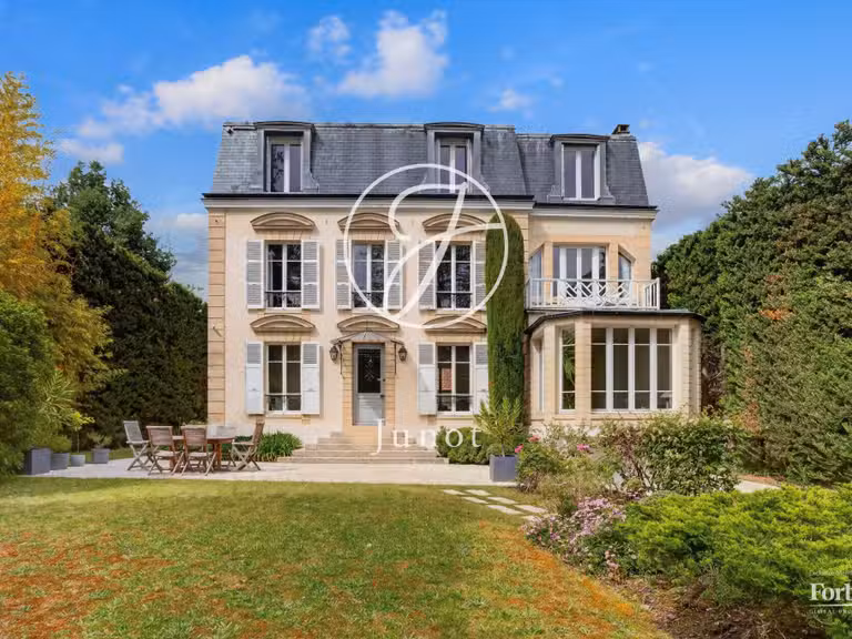 Maison Le Vésinet - 6 chambres - 379m²