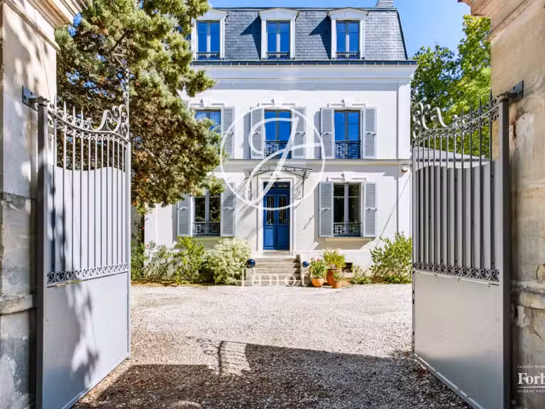 Maison Le Vésinet - 5 chambres - 245m²