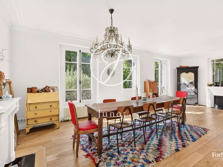 Maison Le Vésinet - 5 chambres - 239m²