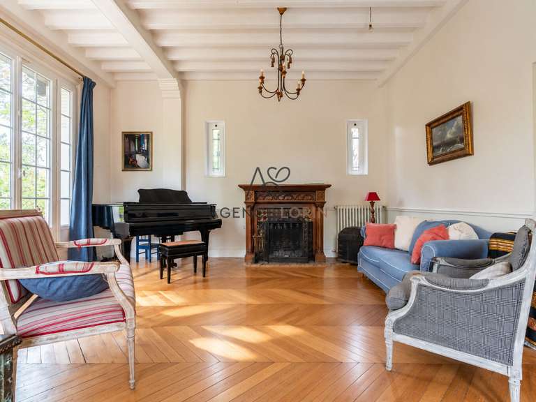 Maison Le Vésinet - 6 chambres - 214m²