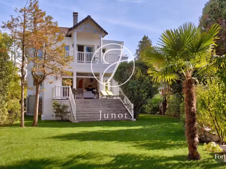 Maison Le Vésinet - 4 chambres - 297m²