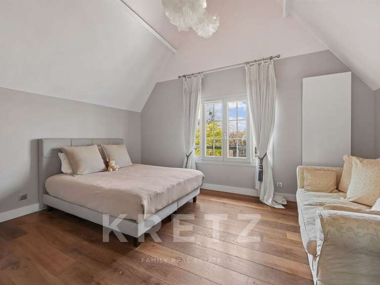 Propriété Le Vésinet - 5 chambres - 264m²