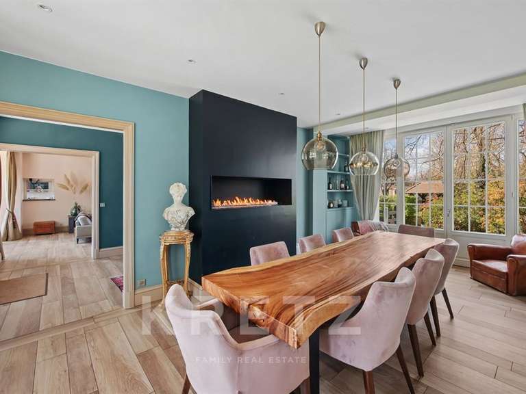Propriété Le Vésinet - 5 chambres - 264m²