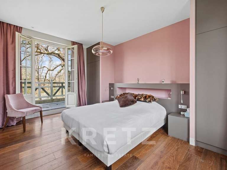 Property Le Vésinet - 4 bedrooms - 264m²