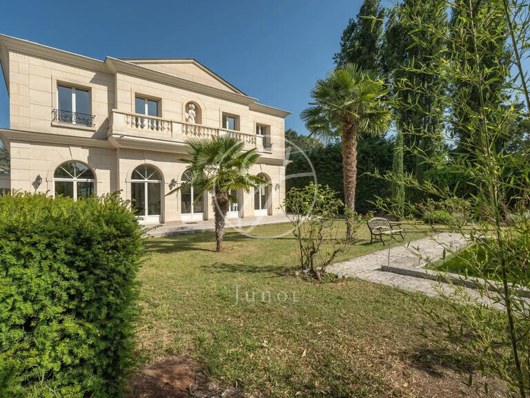 Villa Le Vésinet - 4 bedrooms - 316m²