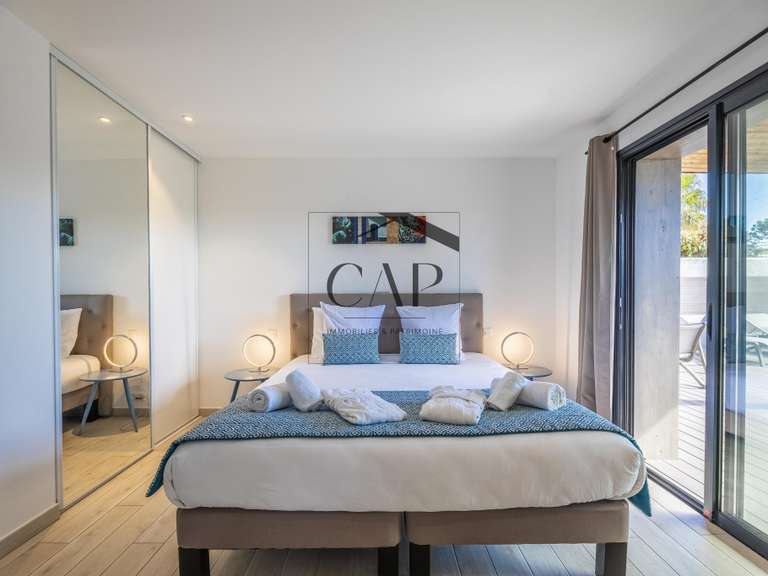 Maison Lecci - 15 chambres - 622m²