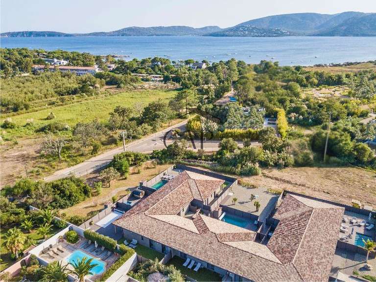 Maison Lecci - 15 chambres - 622m²