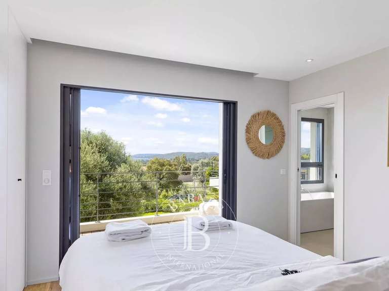 Villa with Sea view Lecci - 4 bedrooms - 220m²