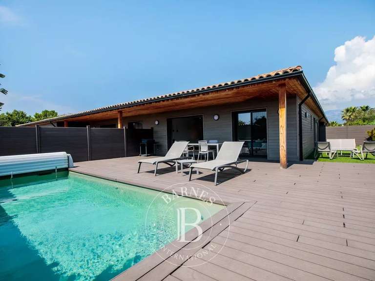 Villa Lecci - 3 bedrooms - 99m²