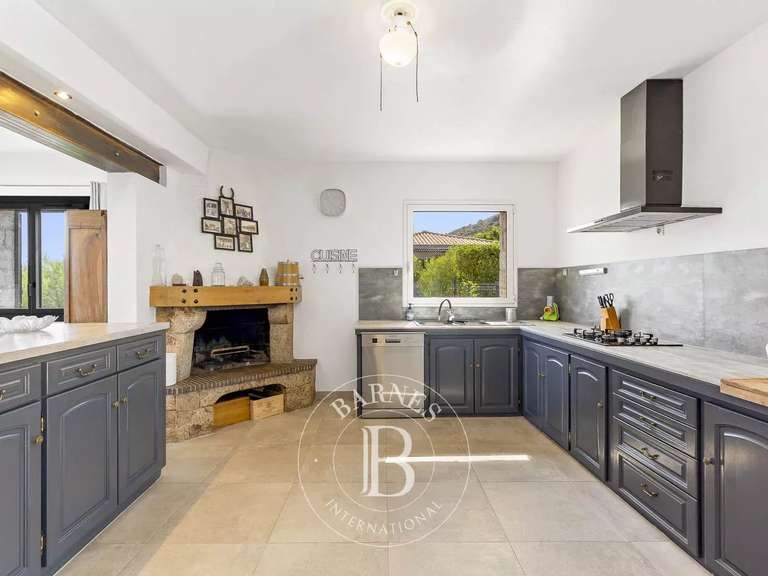 Villa Lecci - 7 bedrooms - 263m²