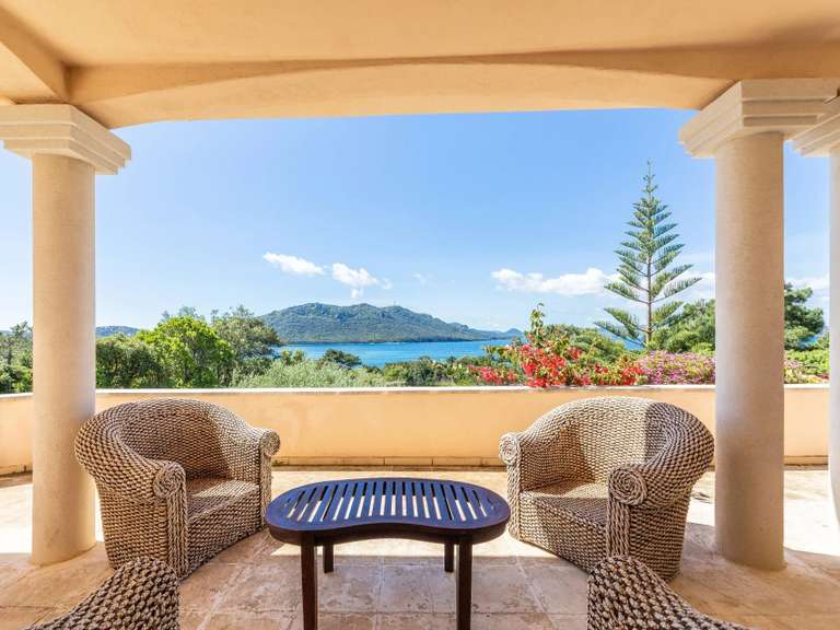 Villa with Sea view Lecci - 7 bedrooms - 4087m²