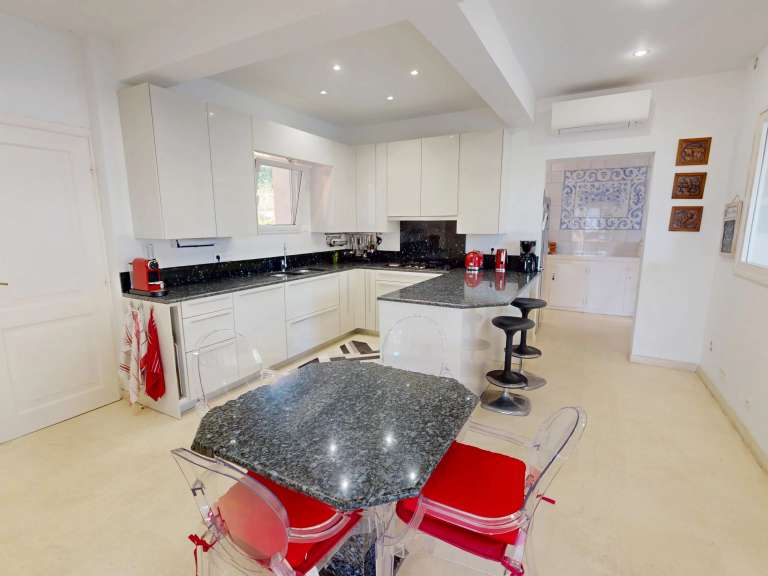 Villa with Sea view Lecci - 7 bedrooms - 4087m²