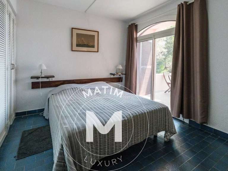 Villa with Sea view Lecci - 6 bedrooms - 330m²
