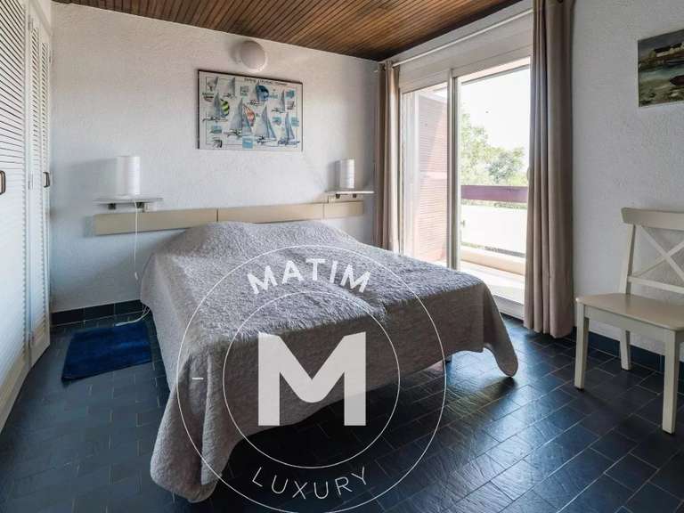 Villa with Sea view Lecci - 6 bedrooms - 330m²