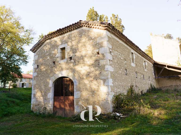 Château Lectoure - 8 chambres - 571m²