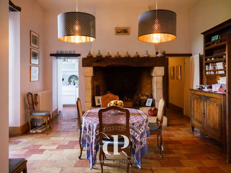 Château Lectoure - 8 chambres - 571m²