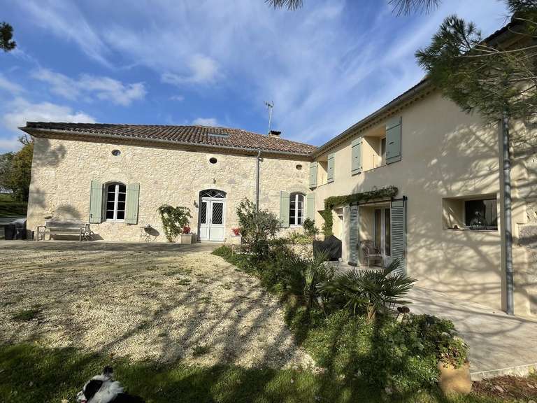 House Lectoure - 8 bedrooms - 390m²