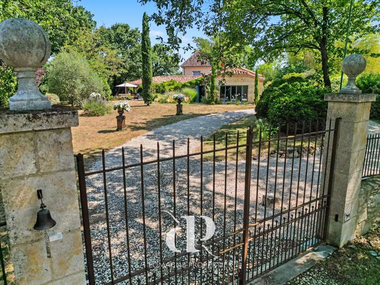 Maison Lectoure - 4 chambres - 227m²