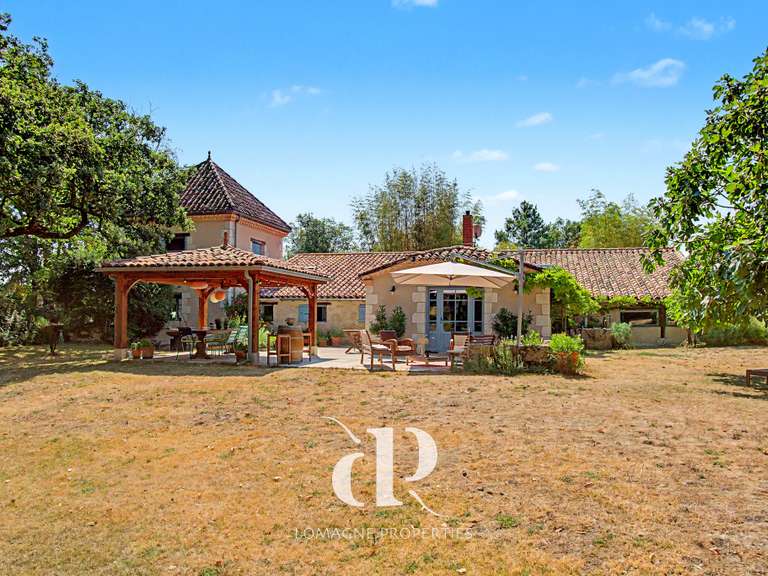 Maison Lectoure - 4 chambres - 227m²