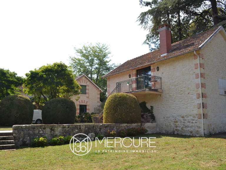 Propriété Lectoure - 10 chambres - 845m²