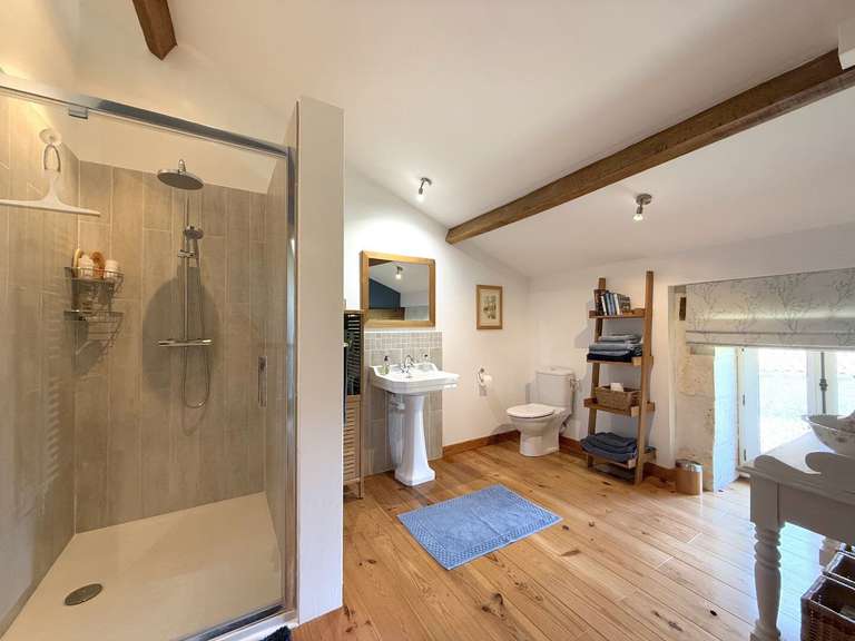 Maison Léguillac-de-Cercles - 4 chambres - 360m²