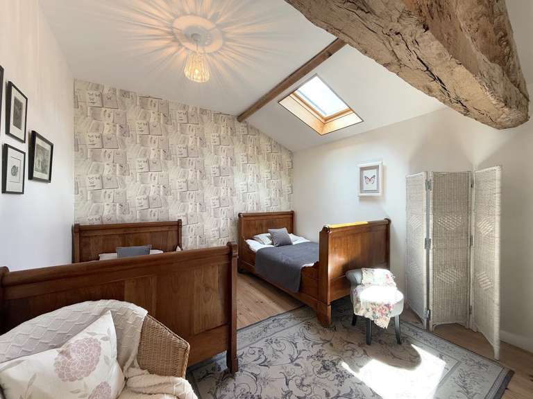 Maison Léguillac-de-Cercles - 4 chambres - 360m²