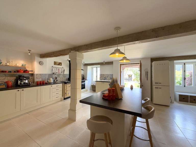 Maison Léguillac-de-Cercles - 4 chambres - 360m²