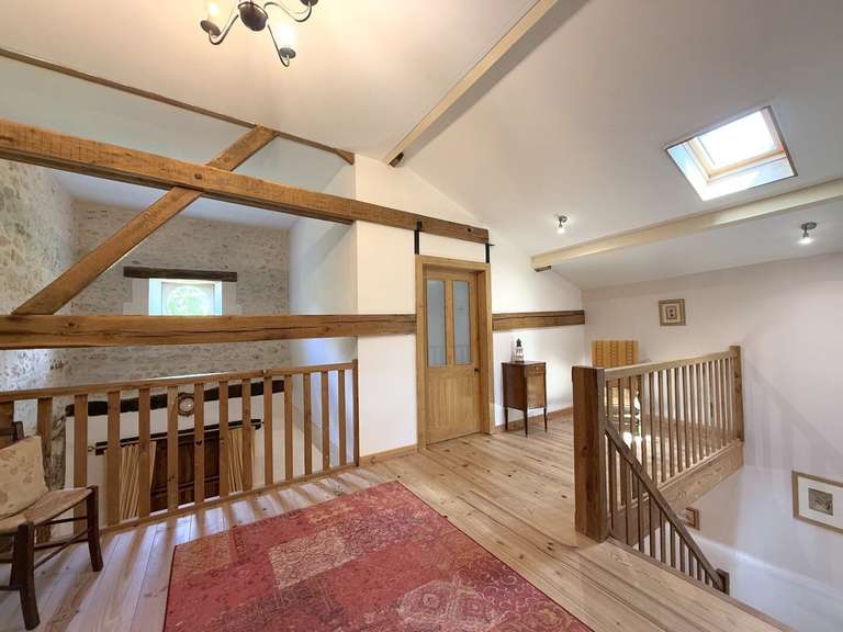 Maison Léguillac-de-Cercles - 4 chambres - 360m²