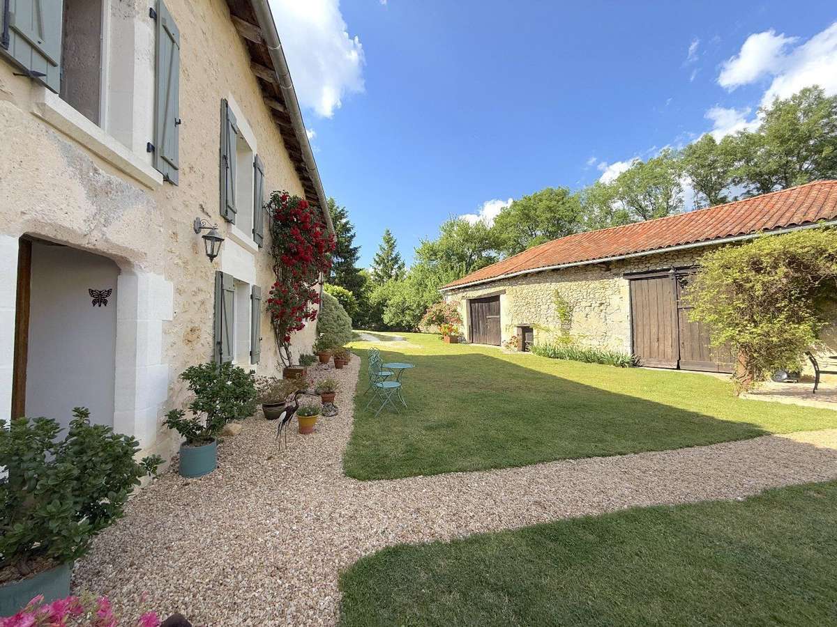 Maison Léguillac-de-Cercles