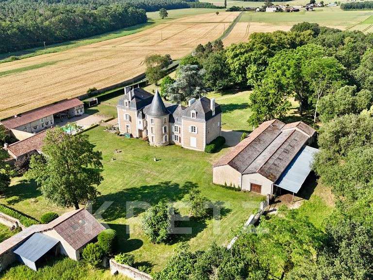 Château Lencloître