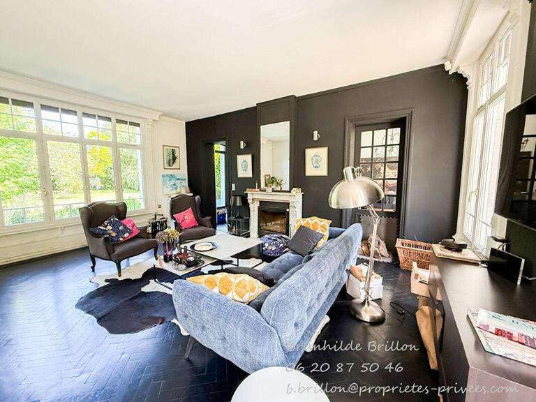 House Lens - 5 bedrooms
