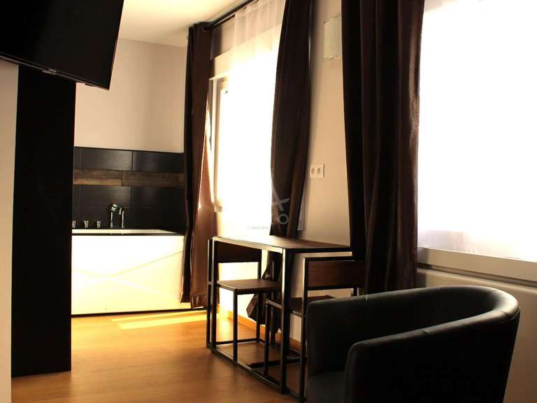 Maison Lens