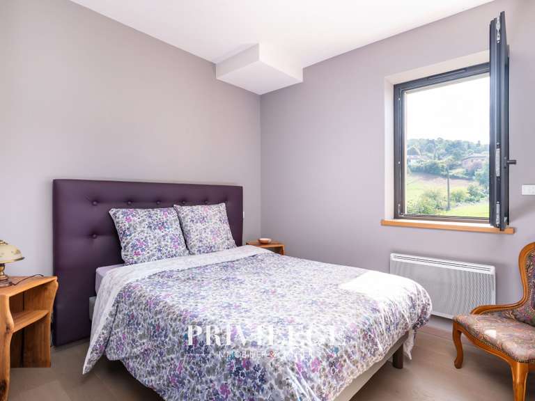 Maison Lentilly - 5 chambres - 304m²