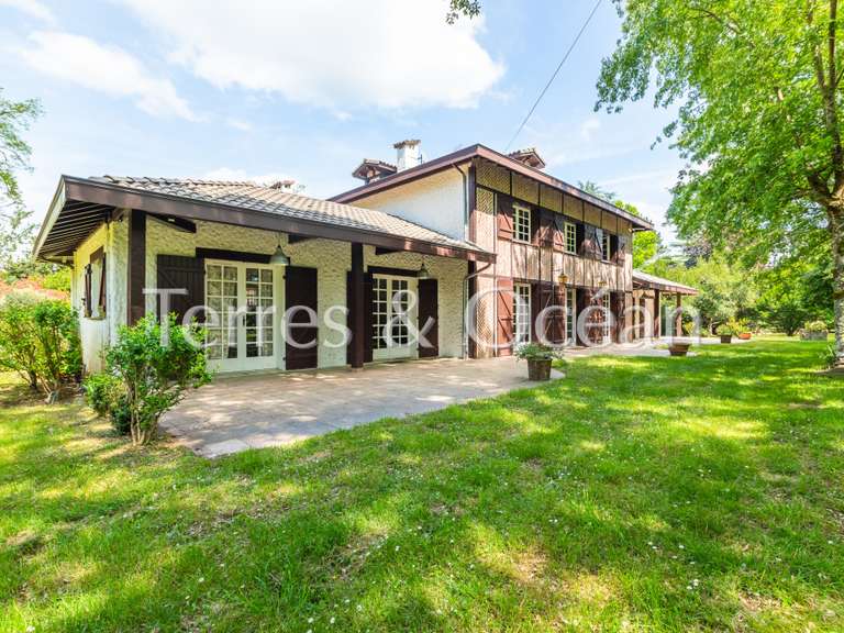 Maison Léon - 13 chambres - 406m²