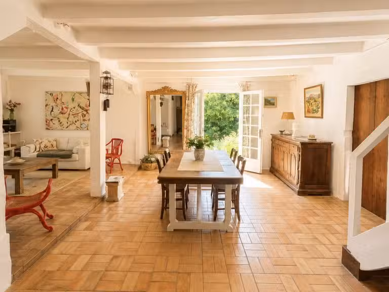 Propriété Léon - 7 chambres - 301m²