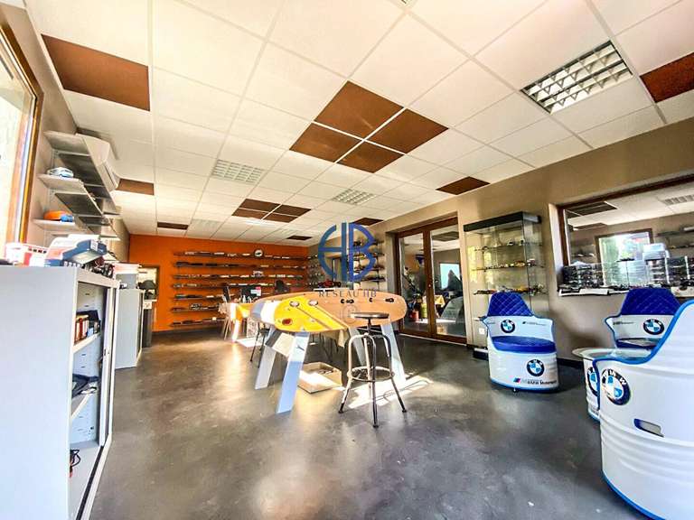 Maison Les Abrets en Dauphiné - 3 chambres - 190m²