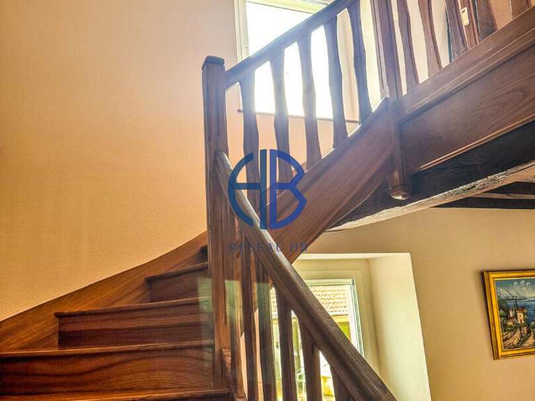 Maison Les Abrets en Dauphiné - 3 chambres - 190m²